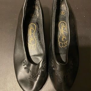 Tender Feet flats size 6